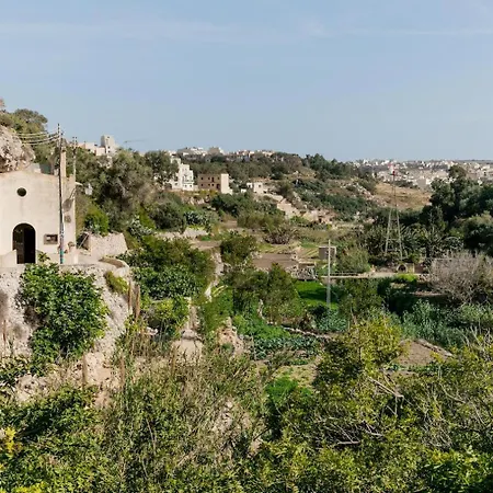 Serene Respite Close To Rabat Pensionat Kerċem
