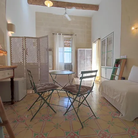 Pensionat Serene Respite Close To Rabat Kerċem